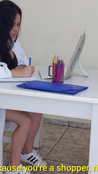 Doutora Jennyfer Resolve Problema De Erecao Durante Exame!