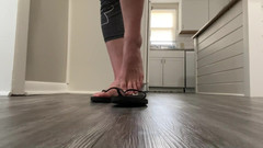 footivities: Flip Flop Người Mẫu Và Dangling Ngón Chân Tự Nhiên