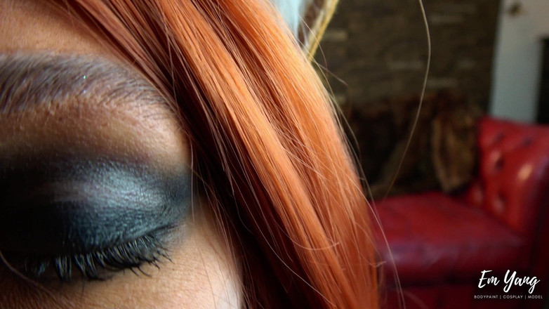 Em Yang: VEDERE LA PERSOANA 1: Experiență de dominare cu vopsea pentru față
