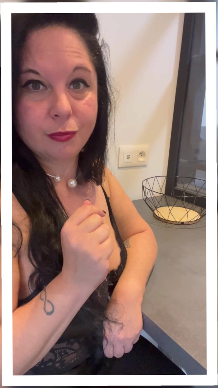 Maitresse Clara: JOI，享受你的袜子吧