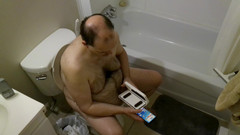 Caressonnous: Mandi Pagi-pagi 31 Maret 2024