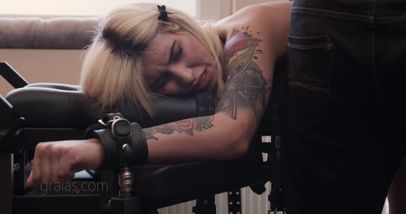 Dr Lomp - hardcore BDSM: The beauty - part 3