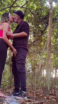 Ketemu sama gadis desa di jalanan dan bawa dia ke hutan
