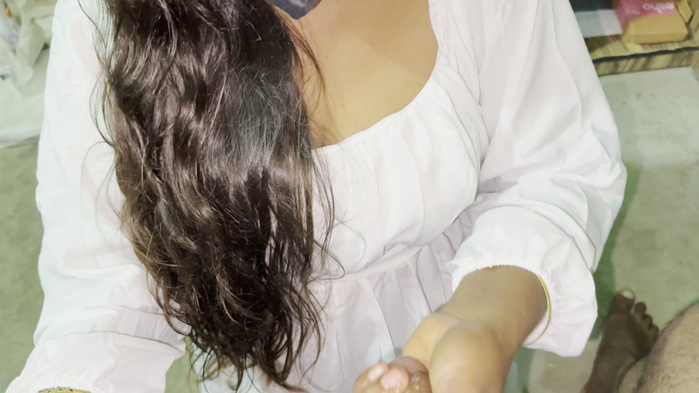 Analupdate: Desi village bhabi in bikini bianco in sola casa chiama...