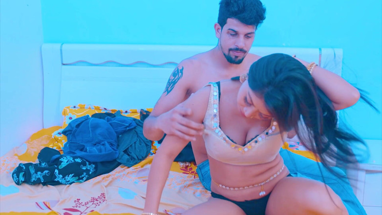 Cobblah Studio: Štíhlá bhabhi si užila svou první suhagrat noc se svým...