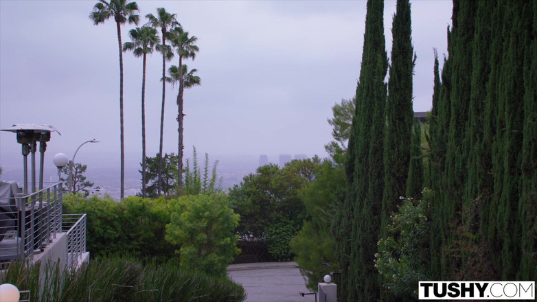 Tushy: Tushy Tori Black má nejintenzivnější anální sex ve svém životě