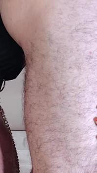 Biseksüel bir karı koca bir konuğa bir ve rimming verir. Sperm yerler. 21822 Serisi