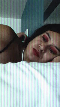 Banging and Chatting with Viewers on a Live