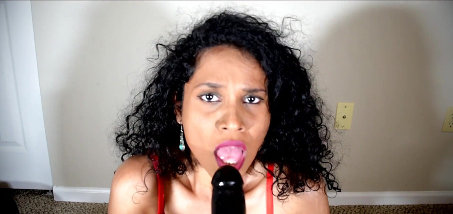 Horny Lily: Indiana menina dando ASMR enquanto chupa um BBC