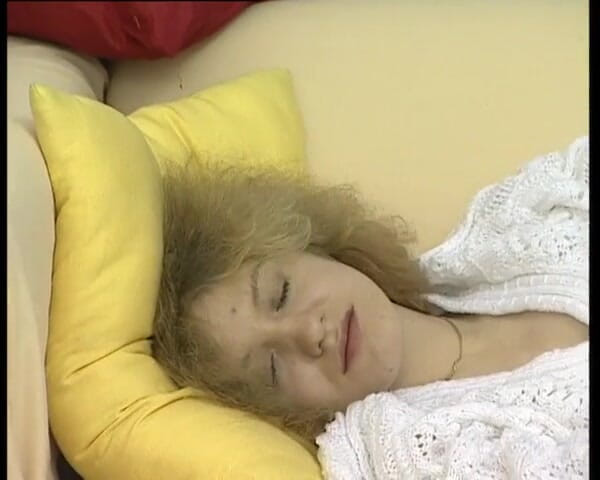 YOUR FIRST PORN: Kleine Lydia Zeigt byla Sie Kann - Little Lydia ukazuje, co...