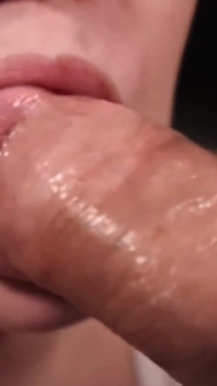 Close up Blowjob with Cum in Mouth