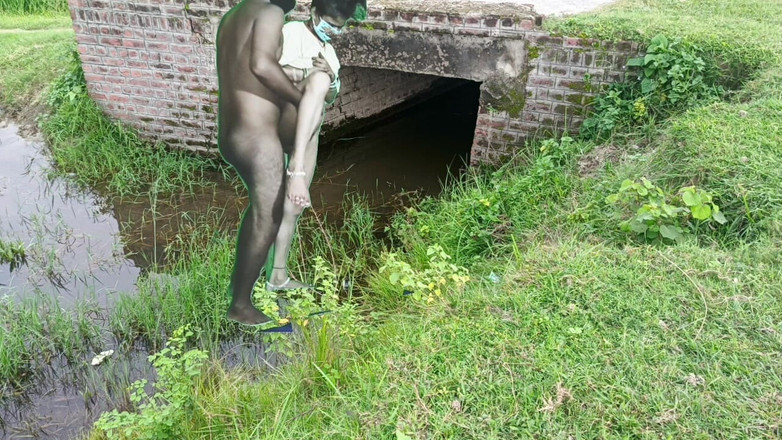 RAKP355: Nieuwe Indische moslima universiteitsmeisje en Desi vriend vriendin seksvideo