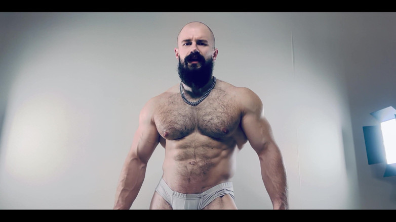 Mister Stone: Dominoval whimp