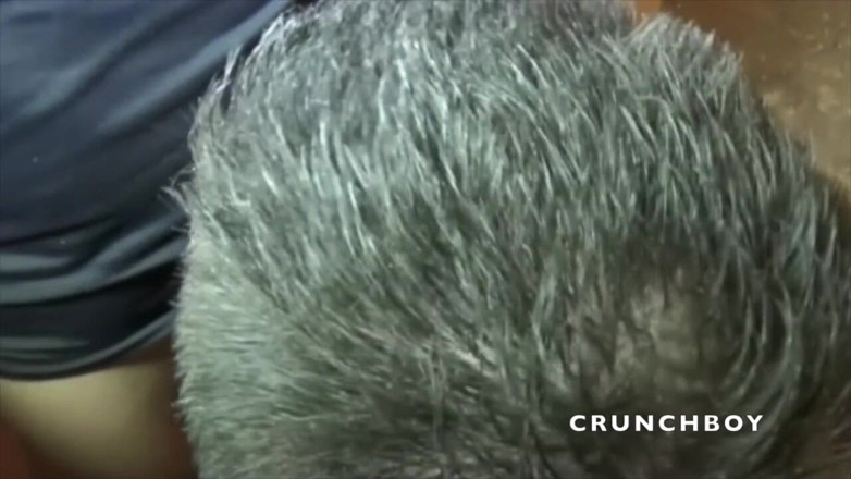 Crunch Boy: Junger schwuler von sexy kleinem jungen gerade gefickt