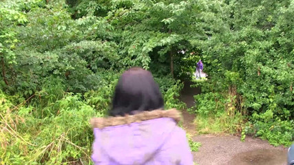 German amateur - 100% German hardcore videos: Abgeschlepptes teen, pisst im freien
