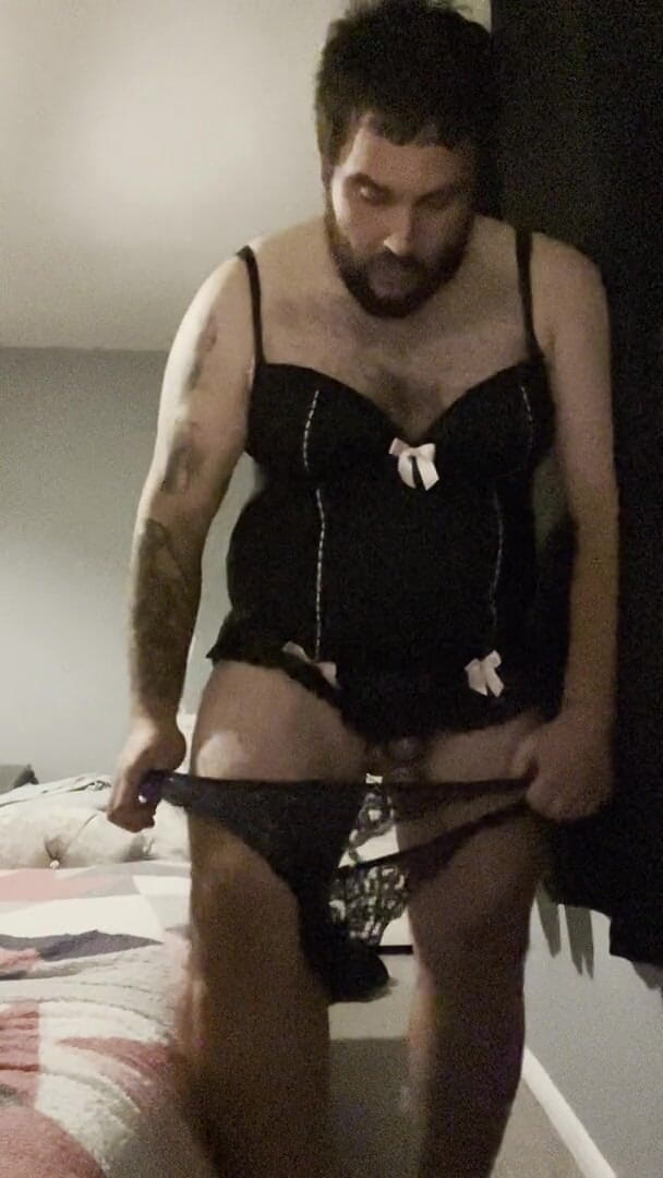 Shaun Cbt: Perhambaan zakar dengan haba mendalam (awek panas) dan tindikan puting