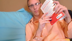 Man Puppy: Tocilară uriașă care încearcă să te ignore