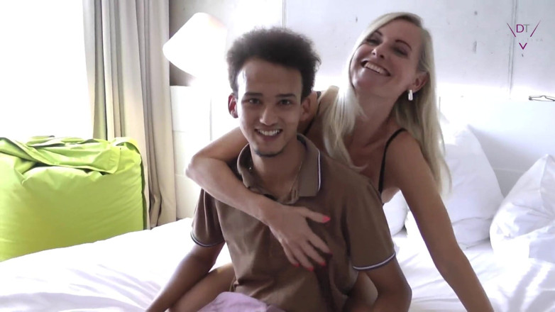 Dirty Tina: His first white! 18 year old Kenyan fucked!