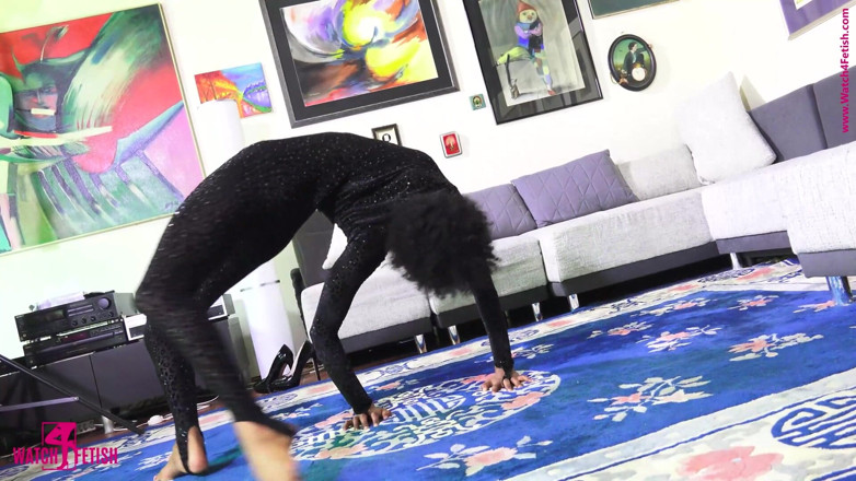 Gymnastic: Shiny Black Catsuit
