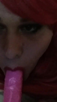 Missalinapaige Amateur Dildo Suck (first Video Ever)