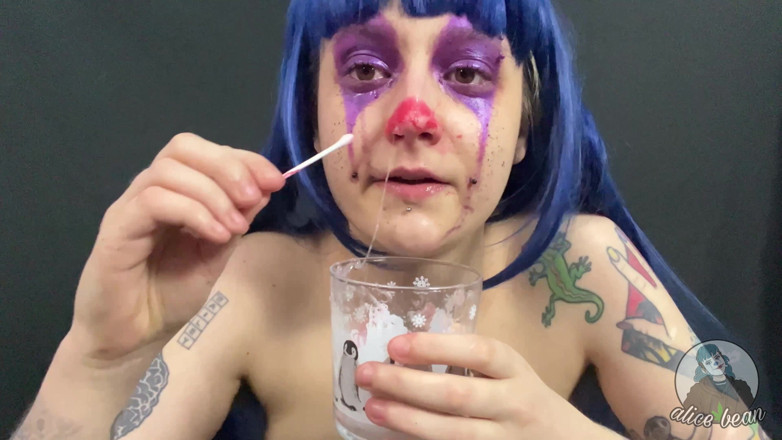 Alice Bean: Чхання і чашка соплів