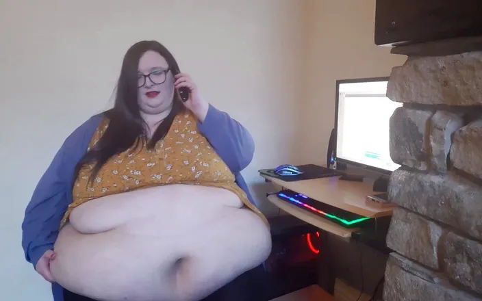 SSBBWLadyBrads: SSBBW secretary humiliated at work by boss - fantasy