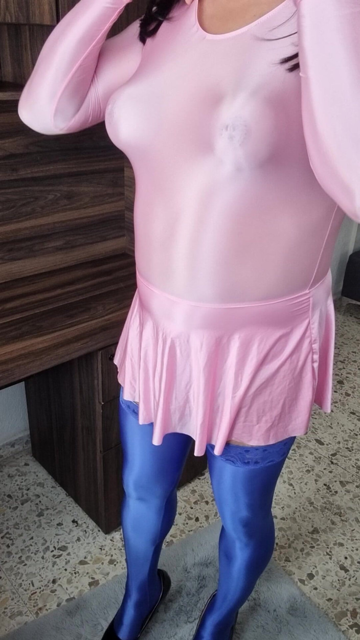 Sexy shinny clothes: Gaun olahraga baruku, kamu menyukai gadis imut dengan klitoris di...