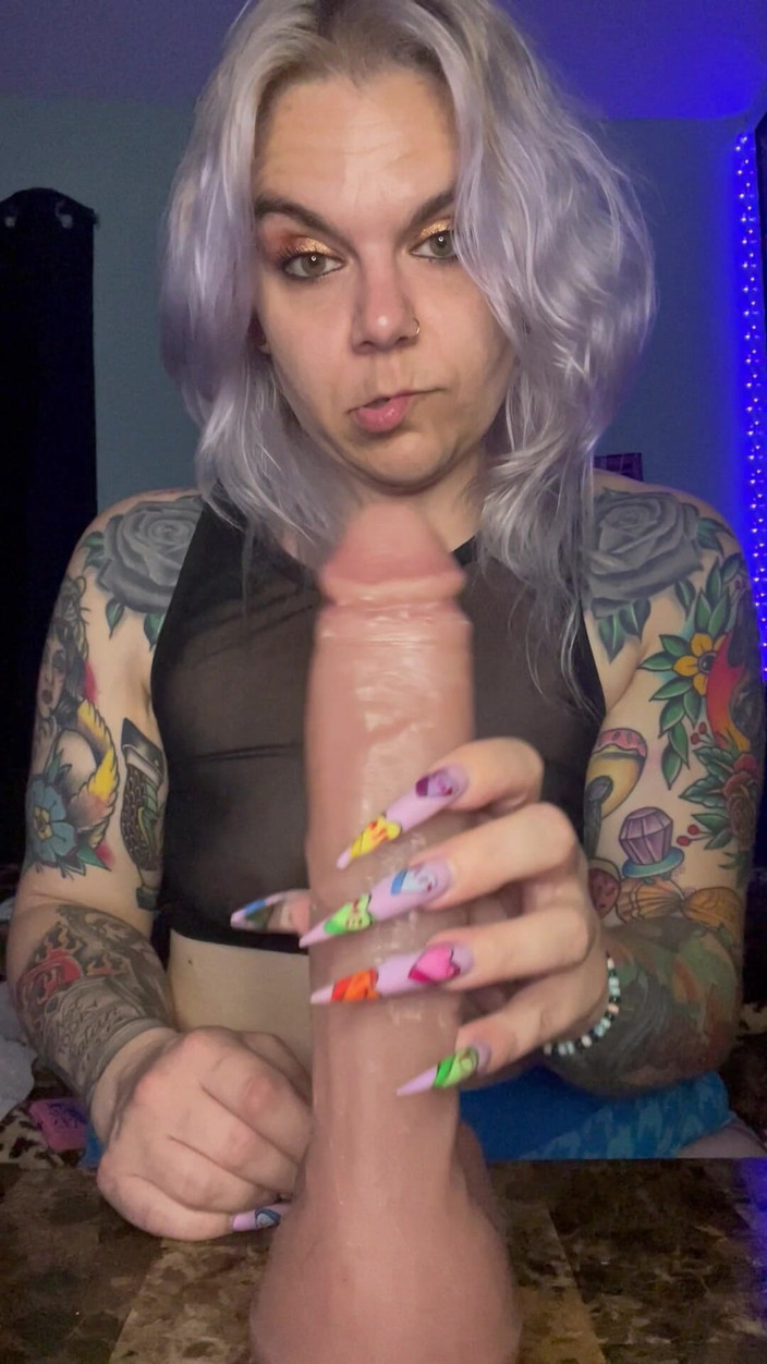 CherryBombBomb: Sinnlicher handjob mit sperma zählen