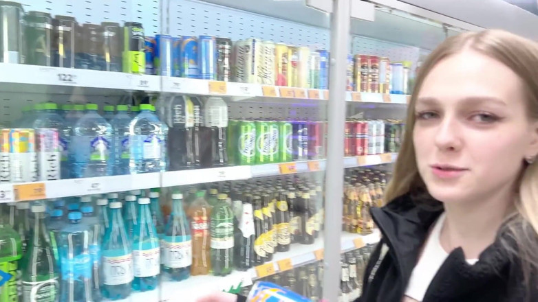 Arisha Mills: A Russian Student Gave Herself up for a Power Engineer