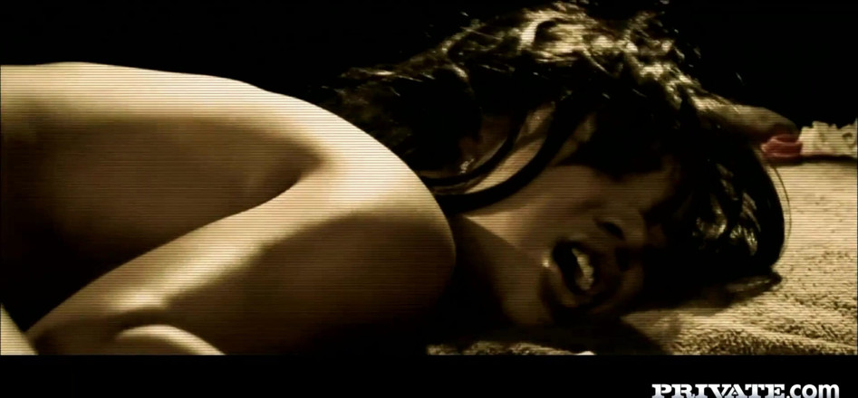 PrivateBlack: Kapri Styles eboni pornastar hai jo gand chudaee se pyar...