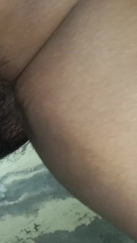 Chica de pie