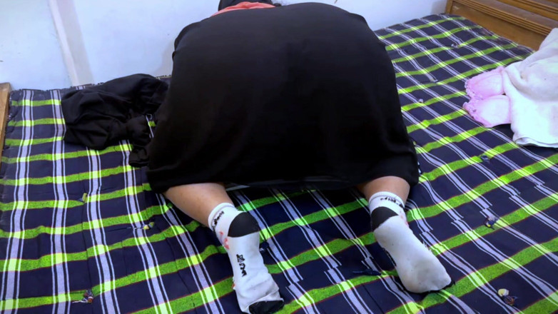 Your Boy's Cum: Boşanan Hintli ateşli evli kadın büyük götünü ve amcık deliğini...