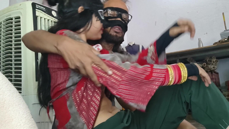 Saraswati: Desi gorąca gorąca para cieszyć się z sex story hindi...