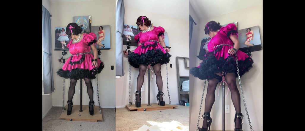 Sissy Candy: Pinke sissy-zimmermädchen candy wird an ihrem dildostand eingesperrt und reitet...