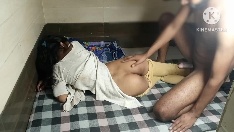 Shivanibaby: Poprvé anální sex s přítelem v noci