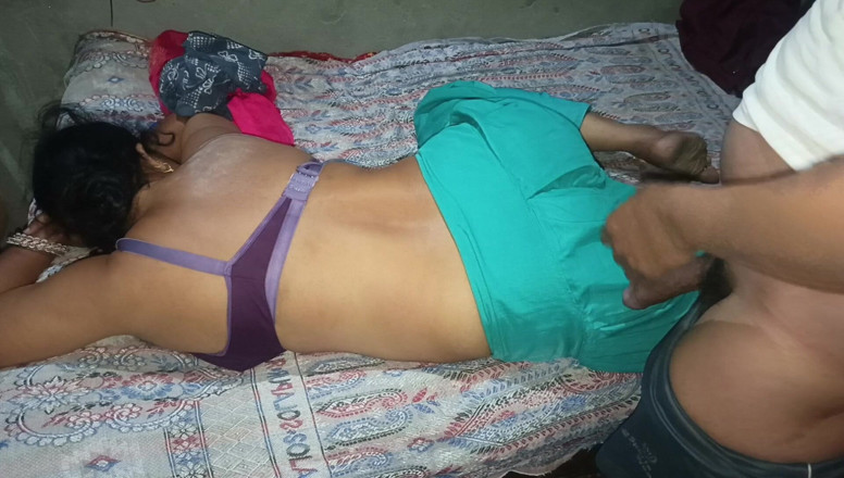 Kavita69: Tante seksi india yang baru nikah lagi asik nyepong dan...