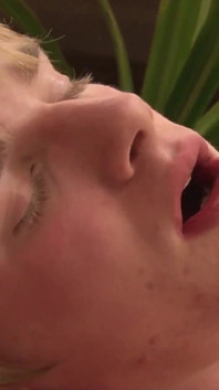 Exclusive video bareback: anal fuck between sexy blondies horny and hungry for cock