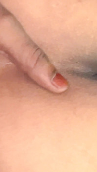Por favor, gozada na minha boca engolindo porra e ordenhando peitos de ex-namorado