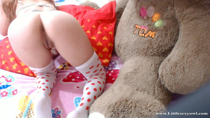 Littlesexyowl: Dunia fantasi! Dubur dan pancut mani. Remaja kecil molek melancap...
