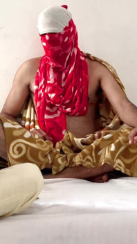 Baba ji, con dâu tôi không thể mang thai.