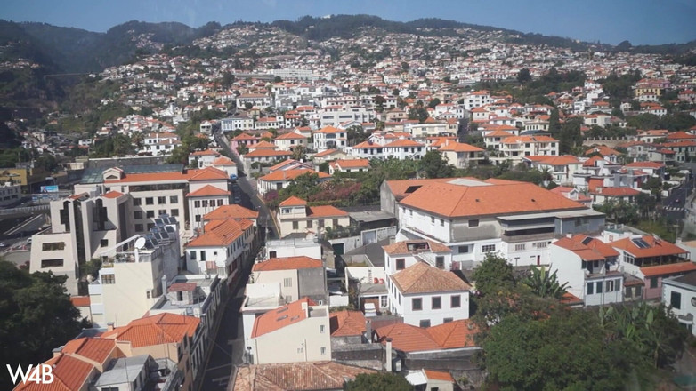 Watch4beauty: Sunny Madeira se Sapfirou