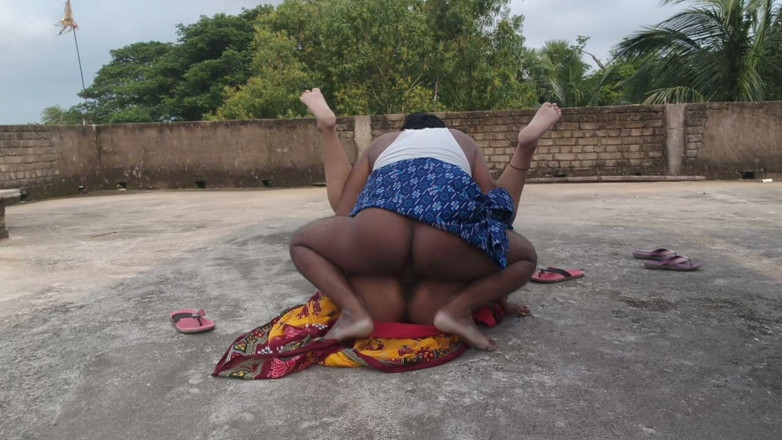 Sona bhabhi: Bhabhi Bengali India yang cantik berkongkek luar biasa di atas...