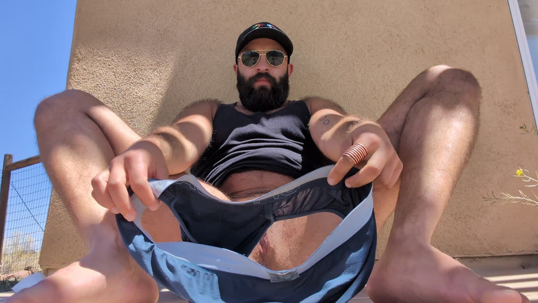 TripleXTransMan: 潮吹在内衣上