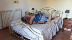 Selena701: Seleniny sexy postelové hry mezi časem 11