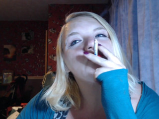 Akosti Rain: Let's smoke together