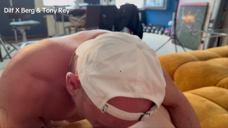 Dilf_X_Berg_XL: Femme Twink Tops Daddy Hard