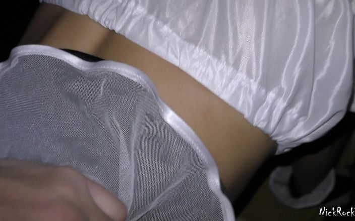 Nikolas: 和一个苗条女郎的真正恐怖性爱