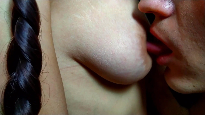 Nipple Stock: Succhiare capezzoli succosi