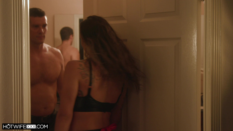 New Sensations: Y tá bẩn thỉu Piper tận hưởng một điều trị một...