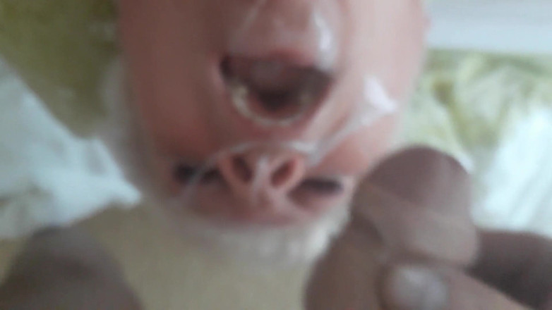 Uk Joolz: Gesicht voller sperma